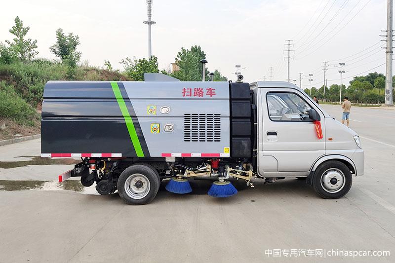 长安2吨扫路车 扫路车 第3张