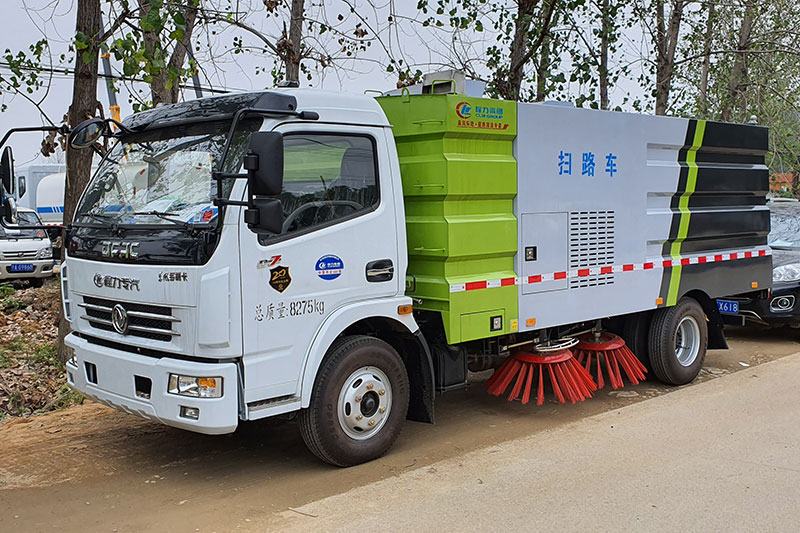 东风多利卡扫路车 扫路车 第3张