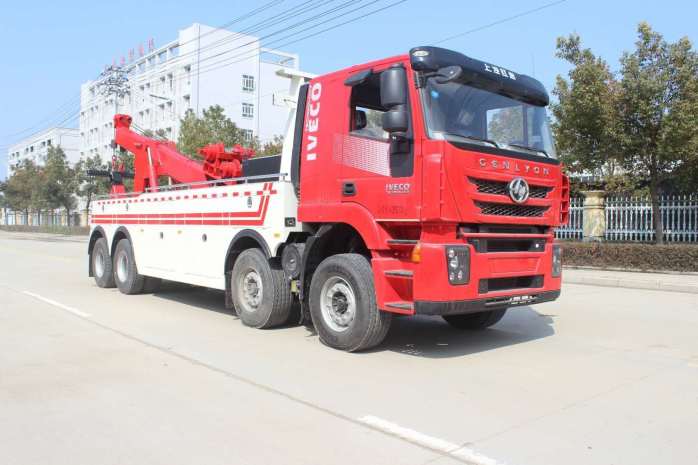 上汽红岩依维柯拖吊连体清障车