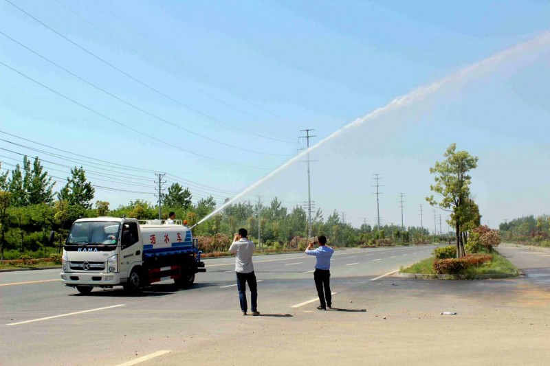 凯马5吨洒水车高泡